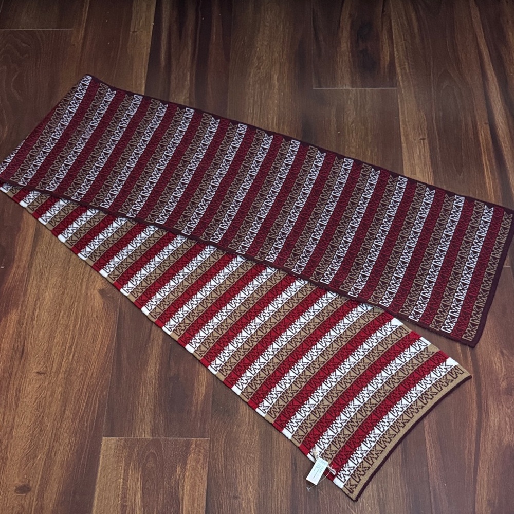 🌿END of SEASON SALE🌿MICHAEL Michael Kors Scarf